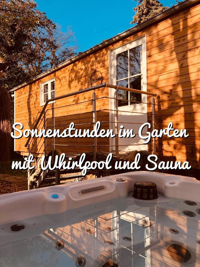 Zirkuswagen Mit Outdoor Whirlpool Und Garten Petershagen-Eggersdorf Exteriér fotografie